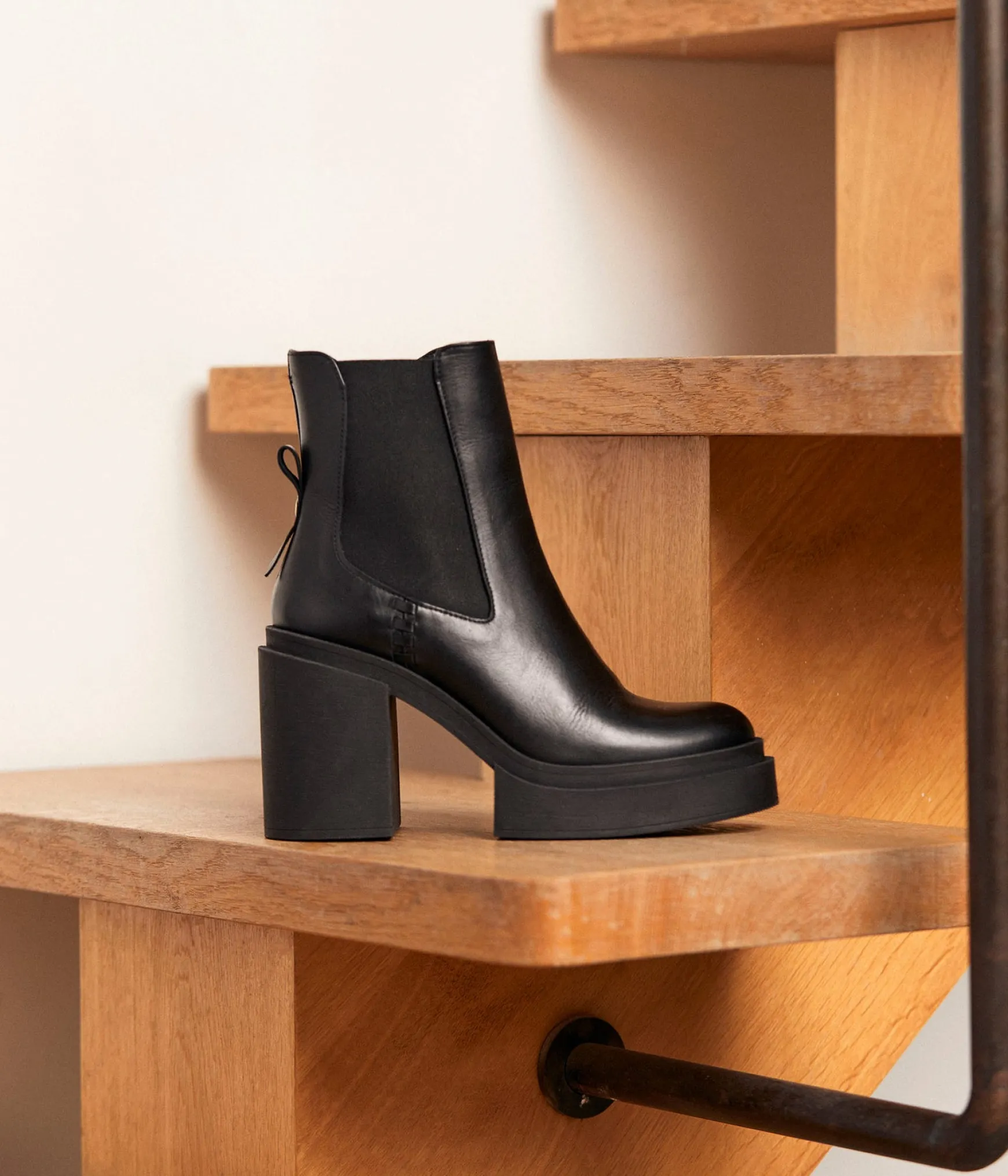 Femme Mellow Yellow Boots cuir noir Alima