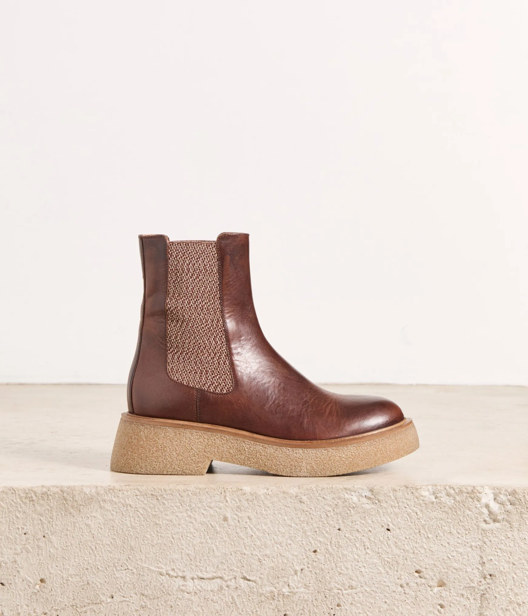 Femme Mellow Yellow Chelsea boots crêpe Brianna