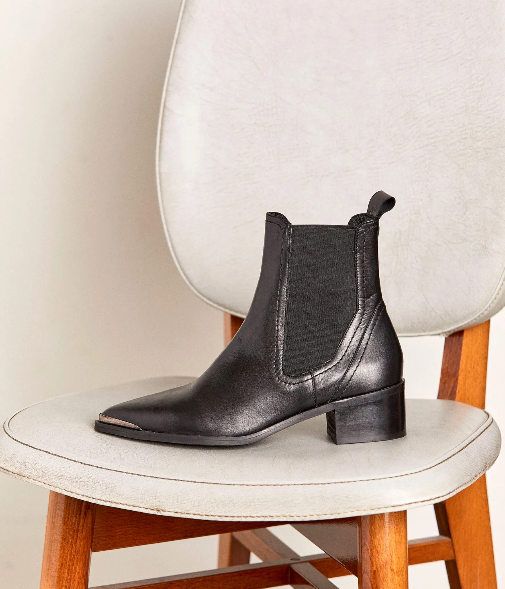 Femme Mellow Yellow Chelsea boots Scotty